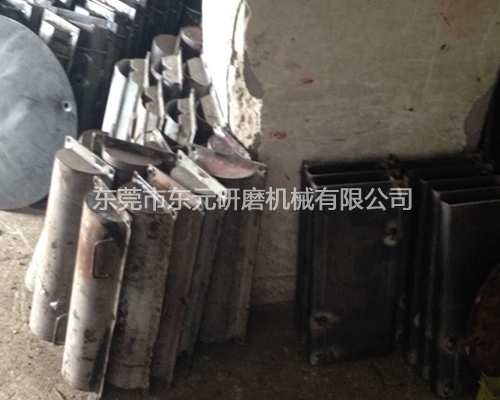 狗子28
研磨机械